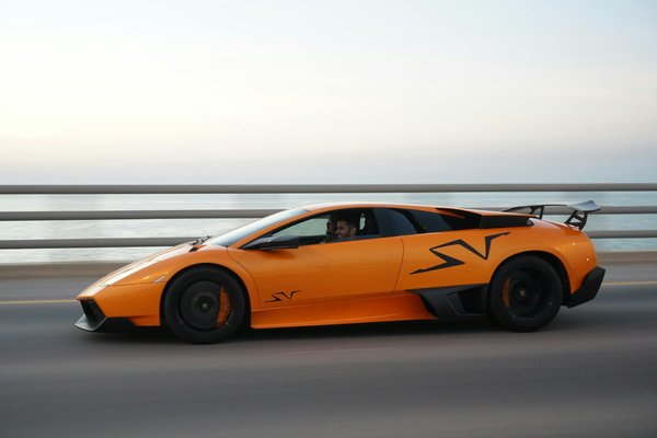 What Are Upcoming Fashion Trends for Women in the UK This Season?